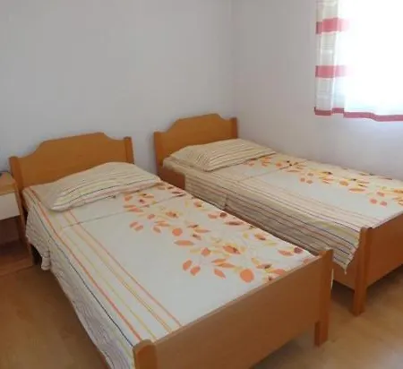 In With Sea View, Balcony, Air Conditioning, Wifi