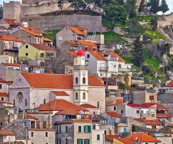 In With Sea View, Balcony, Air Conditioning, Wifi Grebaštica